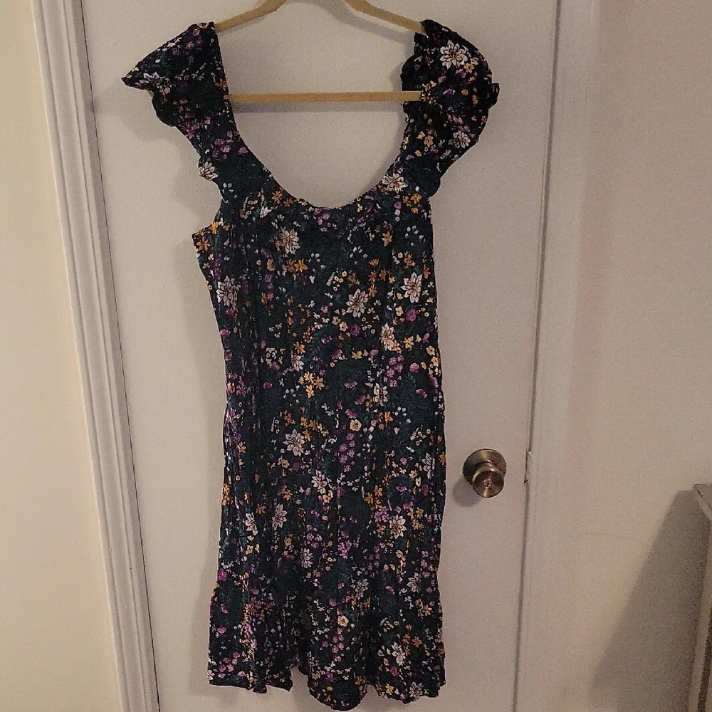 Floral Ruffle Sleeve Dress - Picture 1 of 3